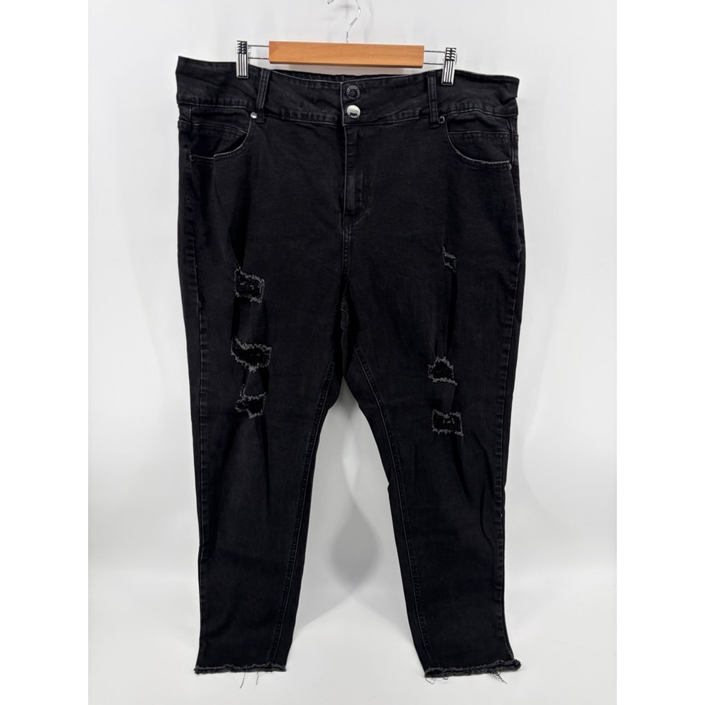 City Chic "Harley" High Rise, Ankle Grazer Jeans, Women's Size 22, Pre-Owned